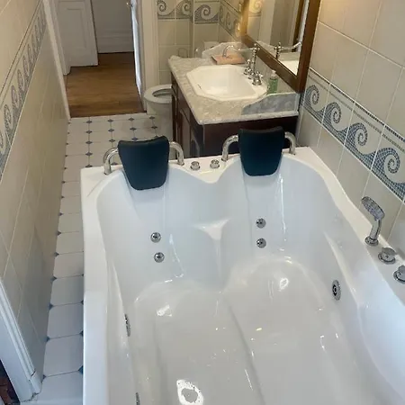 Chateau Du Boulay Morin Hotel