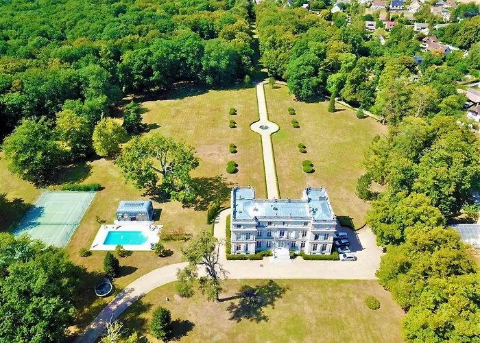 Chateau Du Boulay Morin 4* Le Boulay-Morin